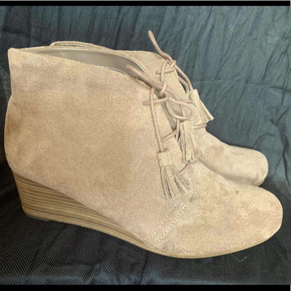 Dr. Scholl’s Dakota Bootie, Stucco, Size 9
